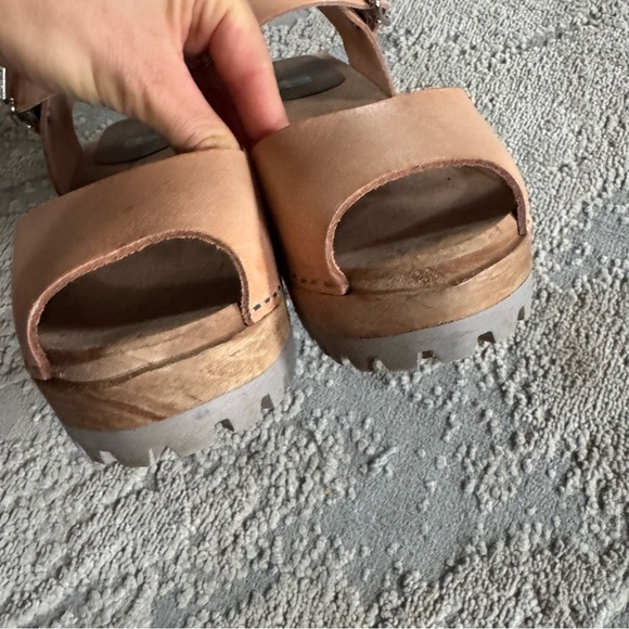 MIA Sweden Greta Leather Wood chunky Platform Clog Sandals Tan 39 / 9 - Picture 9 of 16